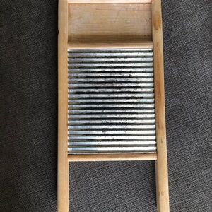 Vintage Antique Wooden Scanty Handi Columbia  Washboard